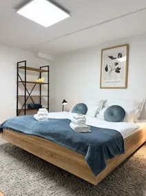 75sqm, private bathroom, kitchen, living & bedroom - Image 4