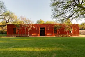 Luxury Vineyard Estate, Services Included - Image 5