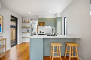 Small Scale Stays - Couples Retreats - Image 4