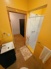 Private space near the beach - Image 4