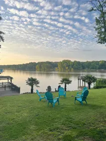 Peaceful Lake Wylie Escape! Fire Pit + Kayaks - Image 3
