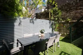 Chic Large 4 Bedroom Water View House @ The Rocks - Image 3