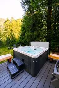 Ramblin' Rose Riverfront, Hot tub, Pet frdly, Cozy - Image 4