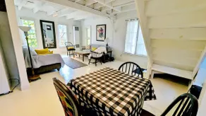 Carriage House in Historic Town - Image 5