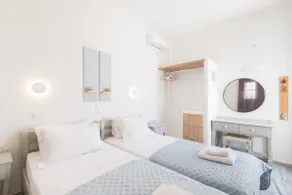 Swell S2 maisonette with private Jacuzzi in Naousa - Image 2