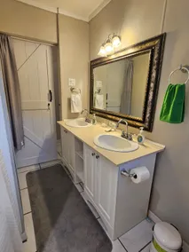 Home with 2 Qeen Bedrooms (4ppl) - Image 5