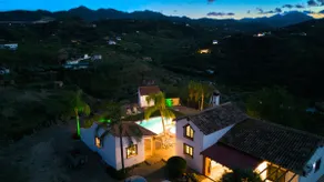 Finca el Cerro - Pool and Jacuzzi - Image 2