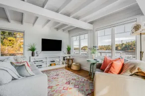 Cozy Cottage on the Penobscot – Panoramic Luxury! - Image 2