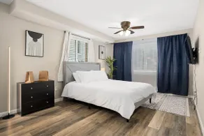 Stylish Studio Apartment with Modern Touches - Image 5