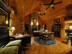 Spectacular Fall Foliage! Cozy Cabin on 11 acres w/ Lake & Mtn Views. - Image 2