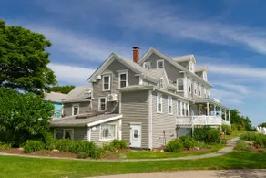 In-town apartment! - Image 2