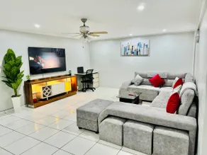 Bright, Elegant and Cozy Condo W/ Terrace! - Image 2
