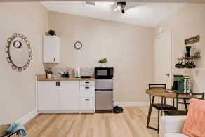 King Bed Suite with Patio Near Strip - Image 3