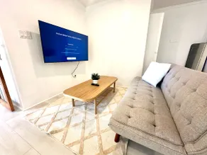 Bachelor Suite | South Slope| Metrotown - Image 4