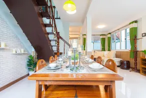Friend House BKK - Image 3