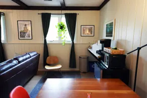 2 bedroom apartment - Image 2