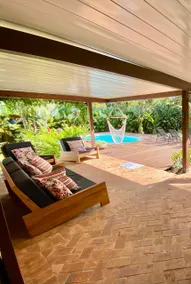House on Camburi beach in a gated community with swimming pool - Image 4
