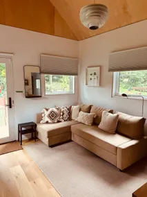 Cozy Guest Suite in Greenwich, 1mi from train - Image 2