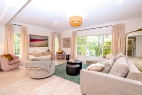 Modern Luxury | Fenced | Pet Friendly - Image 3