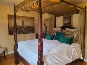 Nostalgic Enchanting Home - Image 5