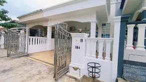 Kulai 11pax 3R SingleStoreyHouse Near SenaiAirport - Image 4