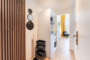 D52 - DAS BUSINESSAPARTMENT --- 2 Minuten vom Flughafen entfernt - Image 4