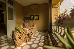 Artist's 3BR Boutique Home, Heritage w/Green Views - Image 2