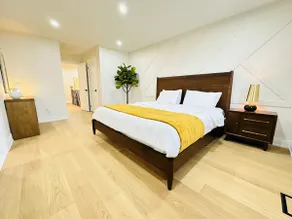 Modern 4BR Home|Train+Airport+407|Patio|2Parking - Image 5