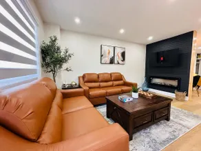 Modern 4BR Home|Train+Airport+407|Patio|2Parking - Image 4