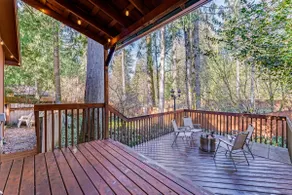 Cozy Cabin near Mt Hood w/ Hot Tub - Image 3