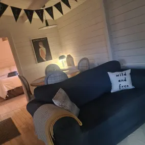 Pheobes Place, 2 x Rooms, EV Charging Available - Image 4