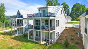 Brand New! Deerfield house w/covered boat slip! - Image 3