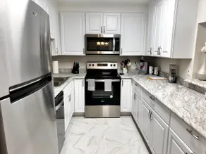 Super Clean: Full Kitchen, Pool, Gym, Quiet - Image 5