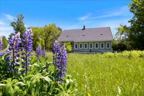 Green Gate Guest Houses - The Farmhouse - Image 5