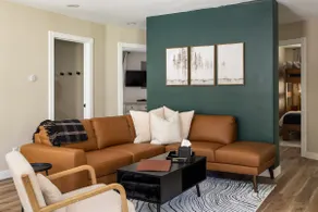 The Octagon | Hot tub, Gameroom & 2 miles to beach - Image 5
