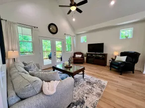 Ruth’s Retreat-12 mins from Leipers Fork-sleeps 4 - Image 4