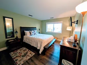 Large Upgraded, Family Friendly Condo with Garage - Image 5
