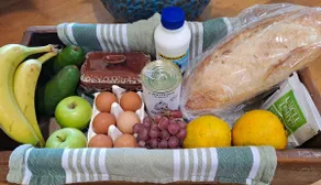 Atherton Apartment with Views and Breakfast Hamper - Image 4