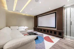 *NEW* Central 5BR w/Theater Room - The Llama House - Image 3