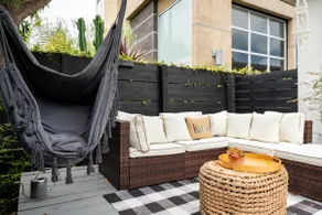 Charming 2 bedroom, steps from Abbot Kinney Venice - Image 2