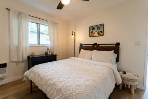 Charming 2 bedroom, steps from Abbot Kinney Venice - Image 4