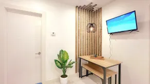 1 Bedroom Urban Oasis-Miami - Image 4
