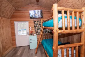 Diamond Glamping - Montana Cabin - Image 2