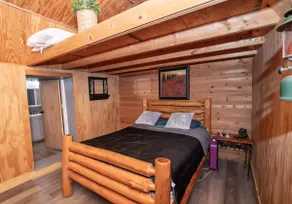 Diamond Glamping - Montana Cabin - Image 5