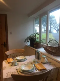 Holly Lodge, Gilchristland Organic Farm cottage - Image 2
