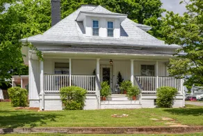 The Mayor's Quarters- Family Stay - Image 2
