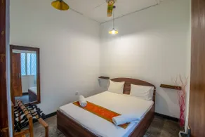 Cute 2Bed Upstair Home~AC+Balcony+Garden+Parking - Image 3