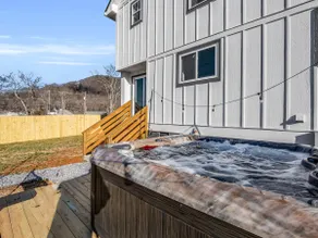 Entire Home Hot Tub, Dog Friendly and Fenced Yard - Image 2