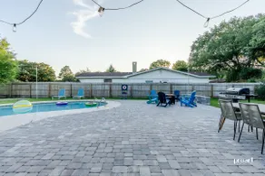 Fully Equipped w/ Pool near Ball Fields & Beaches - Image 5