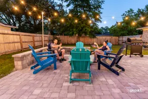 Fully Equipped w/ Pool near Ball Fields & Beaches - Image 2
